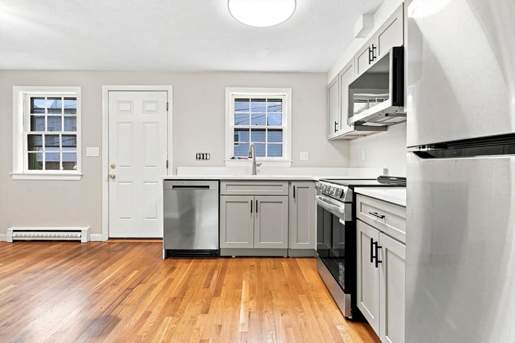 1-B Lorenzo St, Boston MA 02122 photo 2
