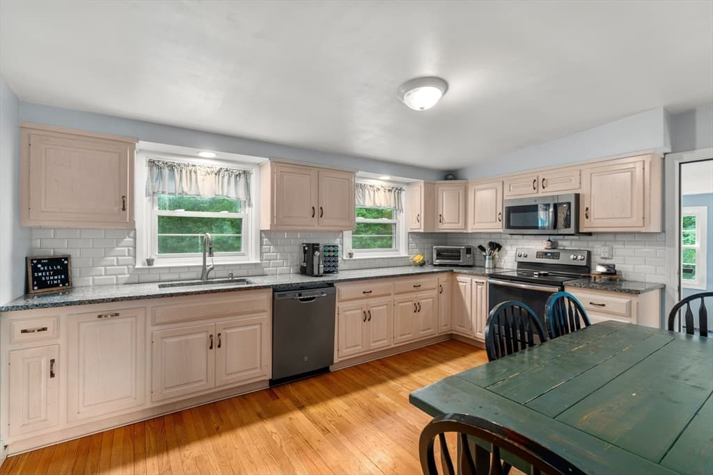 44 Susan Park Way, Uxbridge MA 01569 photo 22
