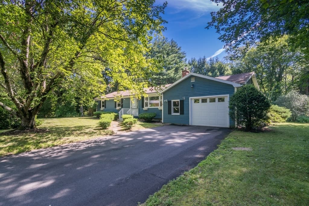 77 Grantwood Drive, Amherst MA 01002 photo 2