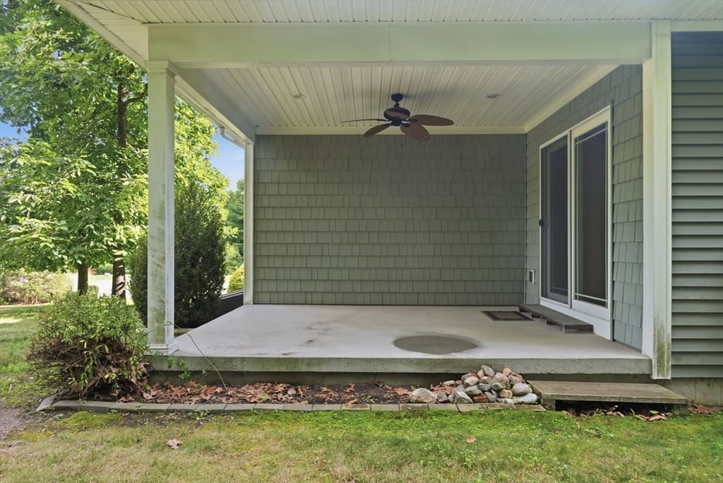 2 Dogwood Dr, Belchertown MA 01007 photo 6