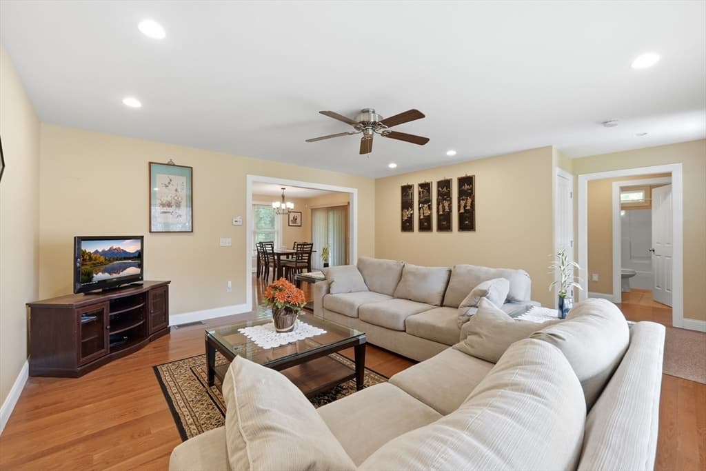 2 Dogwood Dr, Belchertown MA 01007 photo 11