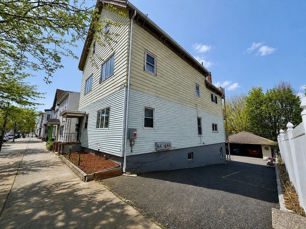 549 Bennington St, Boston MA 02128 photo 14