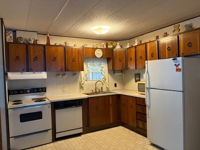 5 Sycamore Drive, Halifax MA 02338 photo 3