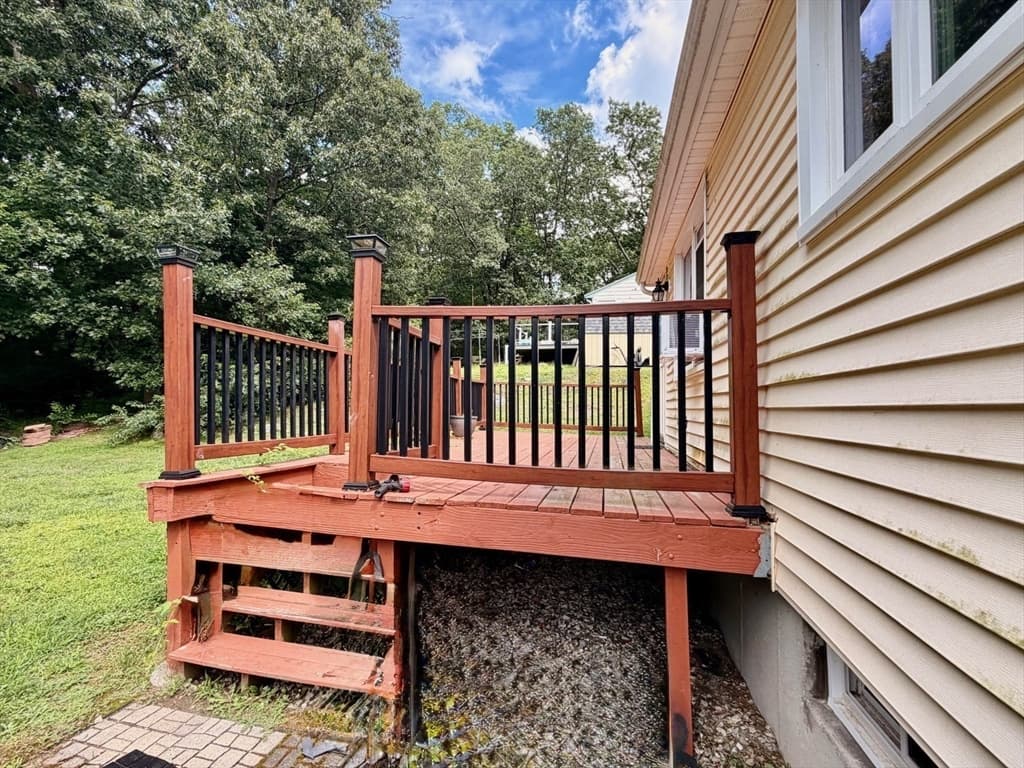 57 Laurel Ln, Bellingham MA 02019 photo 32
