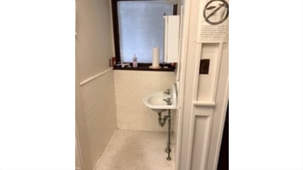 93 Hazel St, Woonsocket RI 02895 photo 7