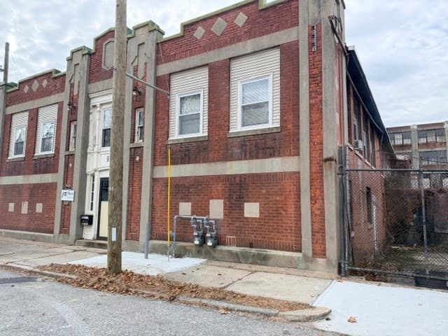 93 Hazel St, Woonsocket RI 02895
