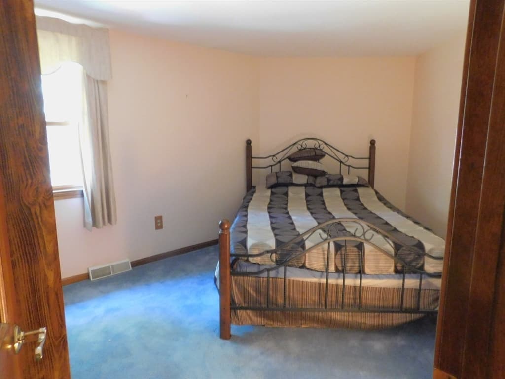 621 Marshall St, Holliston MA 01746 photo 10