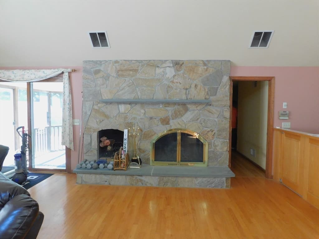 621 Marshall St, Holliston MA 01746 photo 11