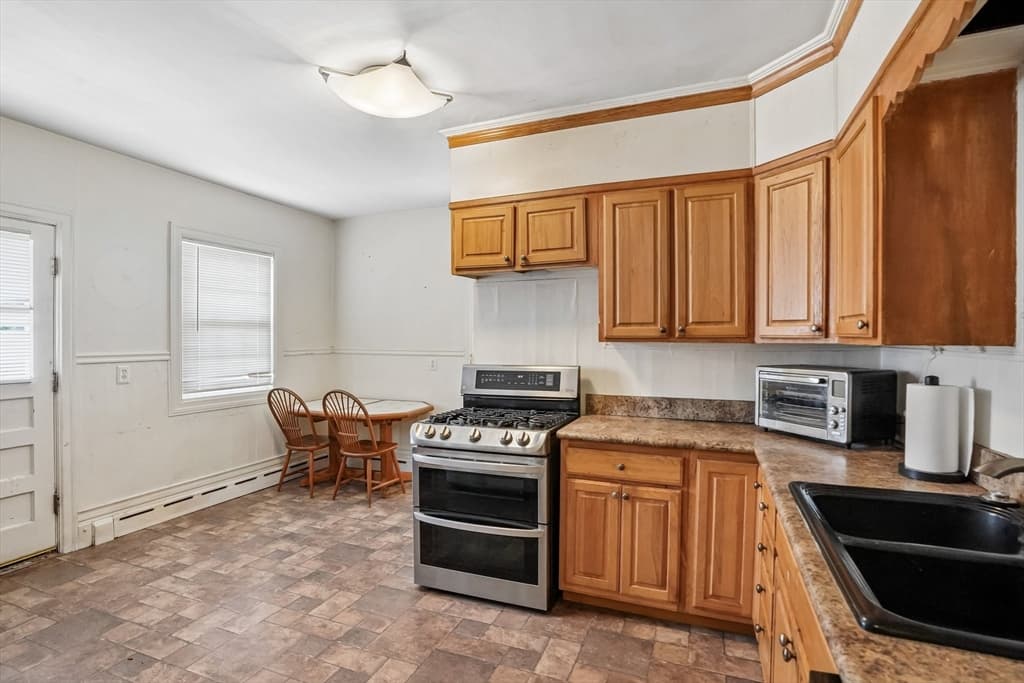 330 Primrose St, Haverhill MA 01830 photo 10