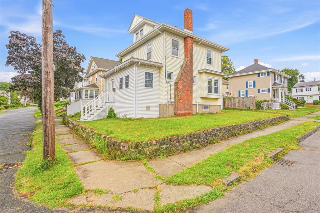 3 Florence St, Quincy MA 02170 photo 3