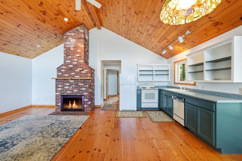 43 Salminen Drive, Leicester MA 01524 photo 9