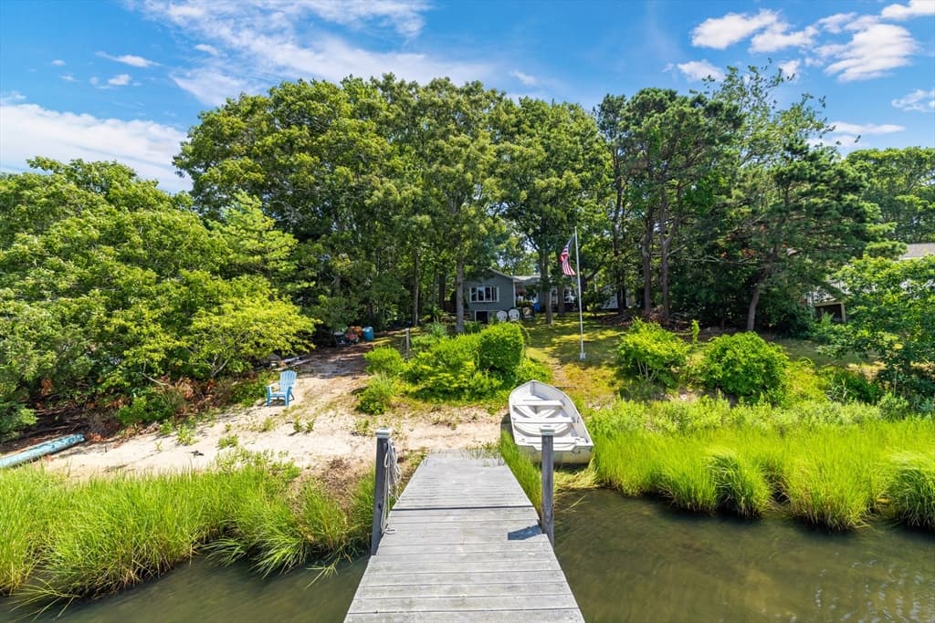 199 Edgewater Dr W, Falmouth MA 02536 photo 5