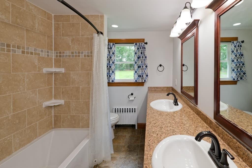 318 South Main St, Hopedale MA 01747 photo 18