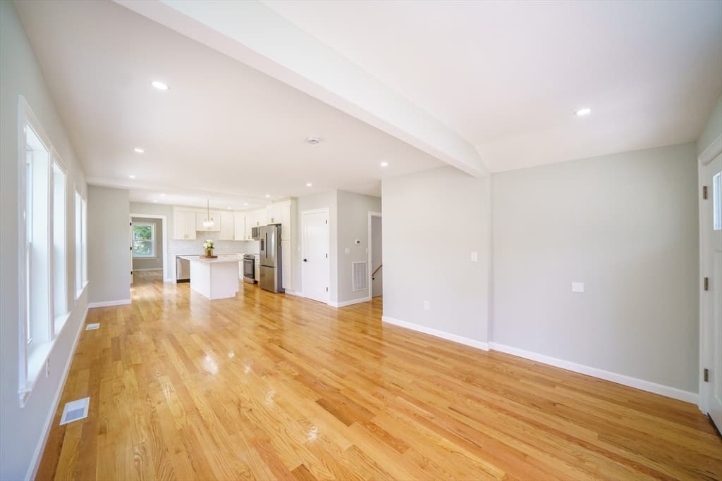 124 Magoun Ave, Brockton MA 02301 photo 9