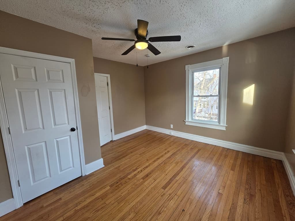 184 King St, Springfield MA 01109 photo 27