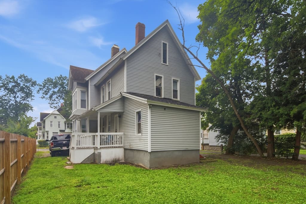 184 King St, Springfield MA 01109 photo 4