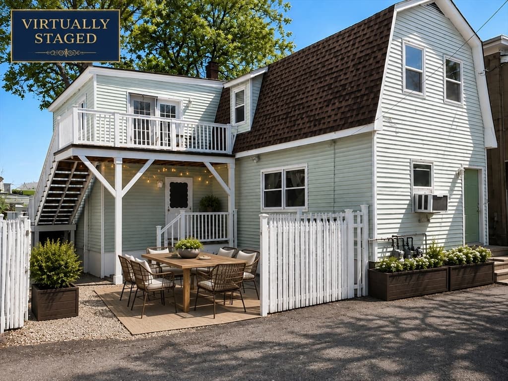 43 Dashwood St, Revere MA 02151