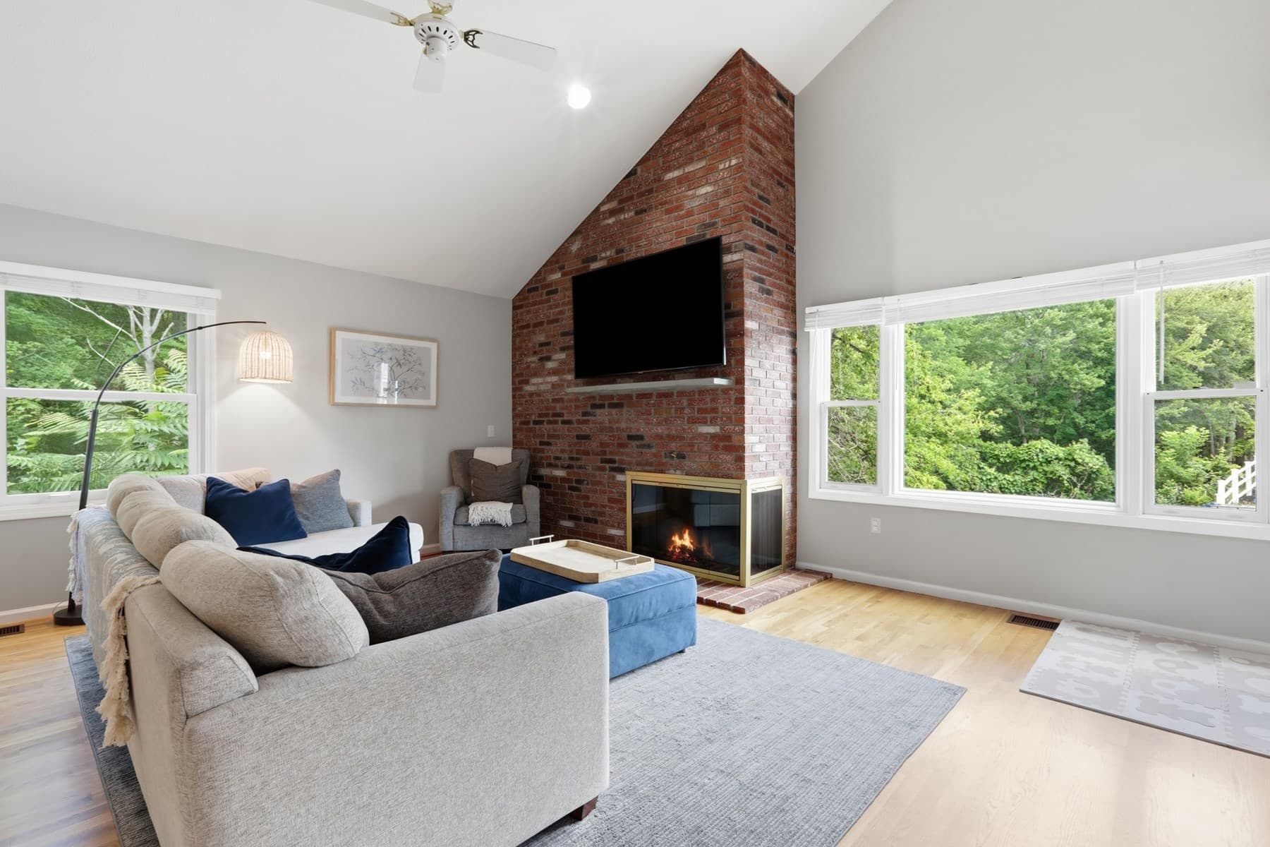 Condominium at 28 Carnation Cir # C, Reading MA 01867, photo 4 of 30