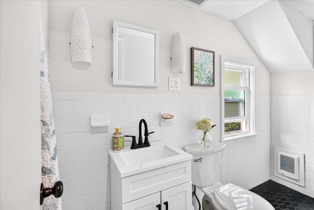 72 Bonnie Brier Cir, Hingham MA 02043 photo 17