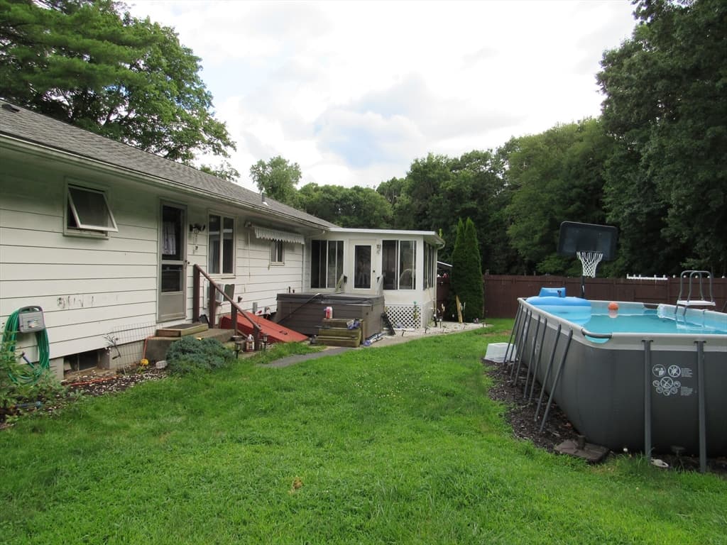 1117 Overlook Dr, Palmer MA 01069 photo 3