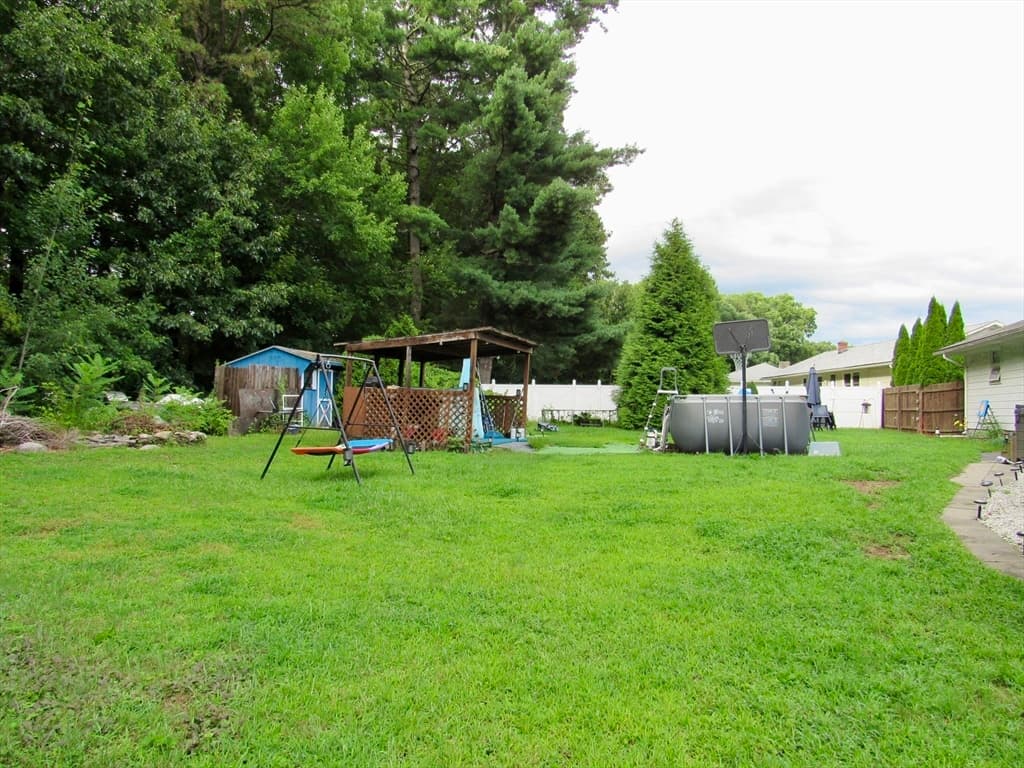 1117 Overlook Dr, Palmer MA 01069 photo 34