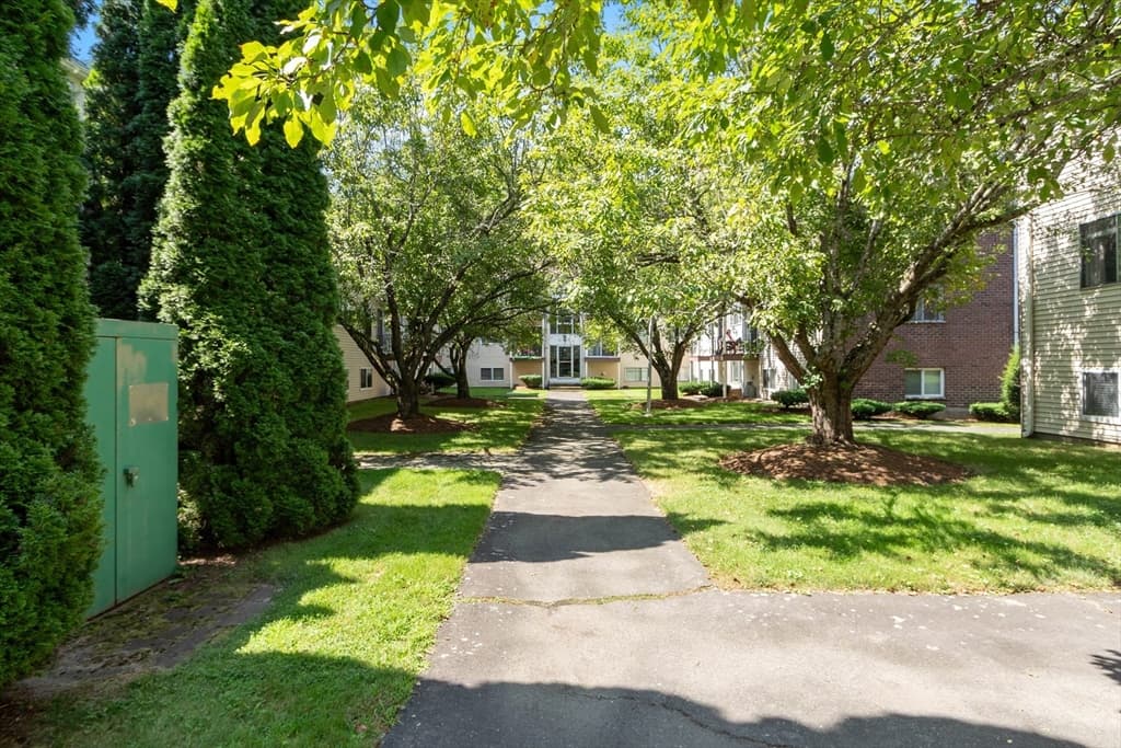 16 Appleton Park # E4, Ipswich MA 01938 photo 7