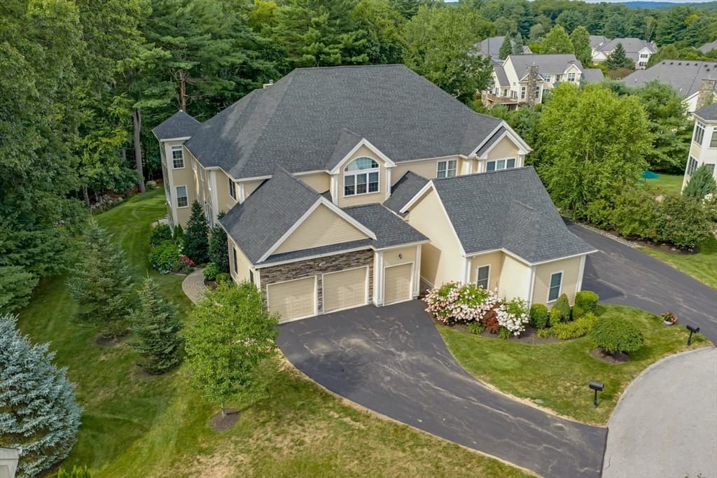 16 Golf Ridge Dr # 16, Sutton MA 01590 photo 2