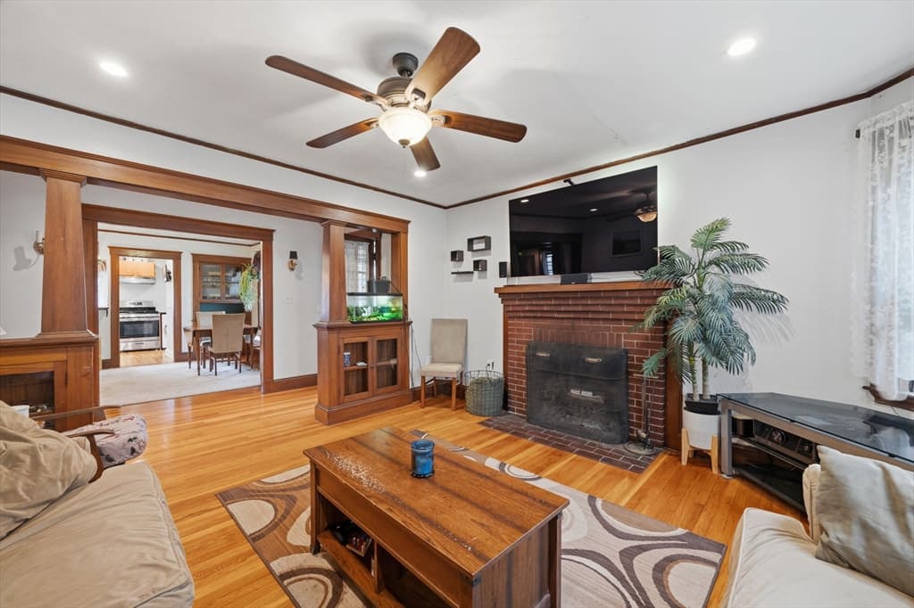 37 Davis St # 37, Quincy MA 02170 photo 6
