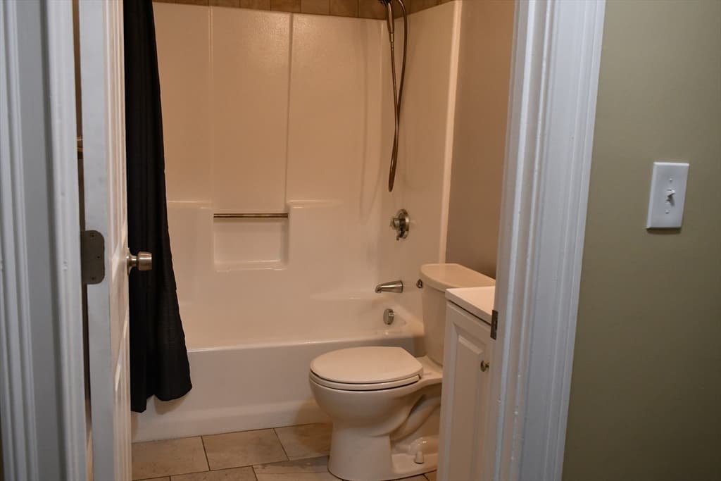5455 N Main St # 4A, Fall River MA 02720 photo 14