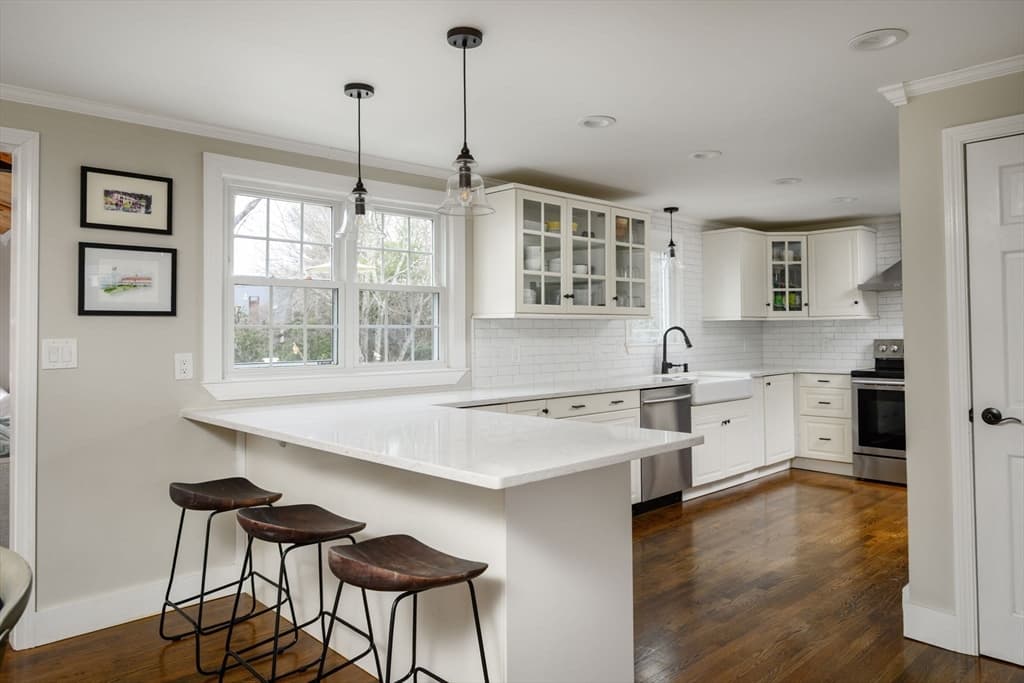 26 French St, Hingham MA 02043 photo 3