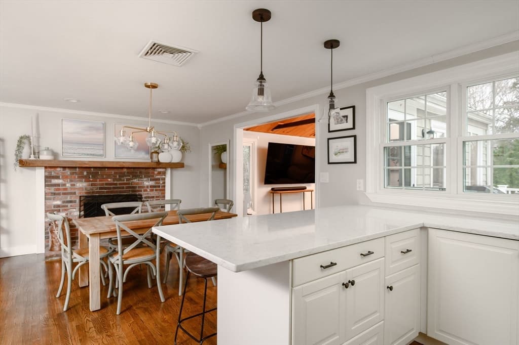 26 French St, Hingham MA 02043 photo 5