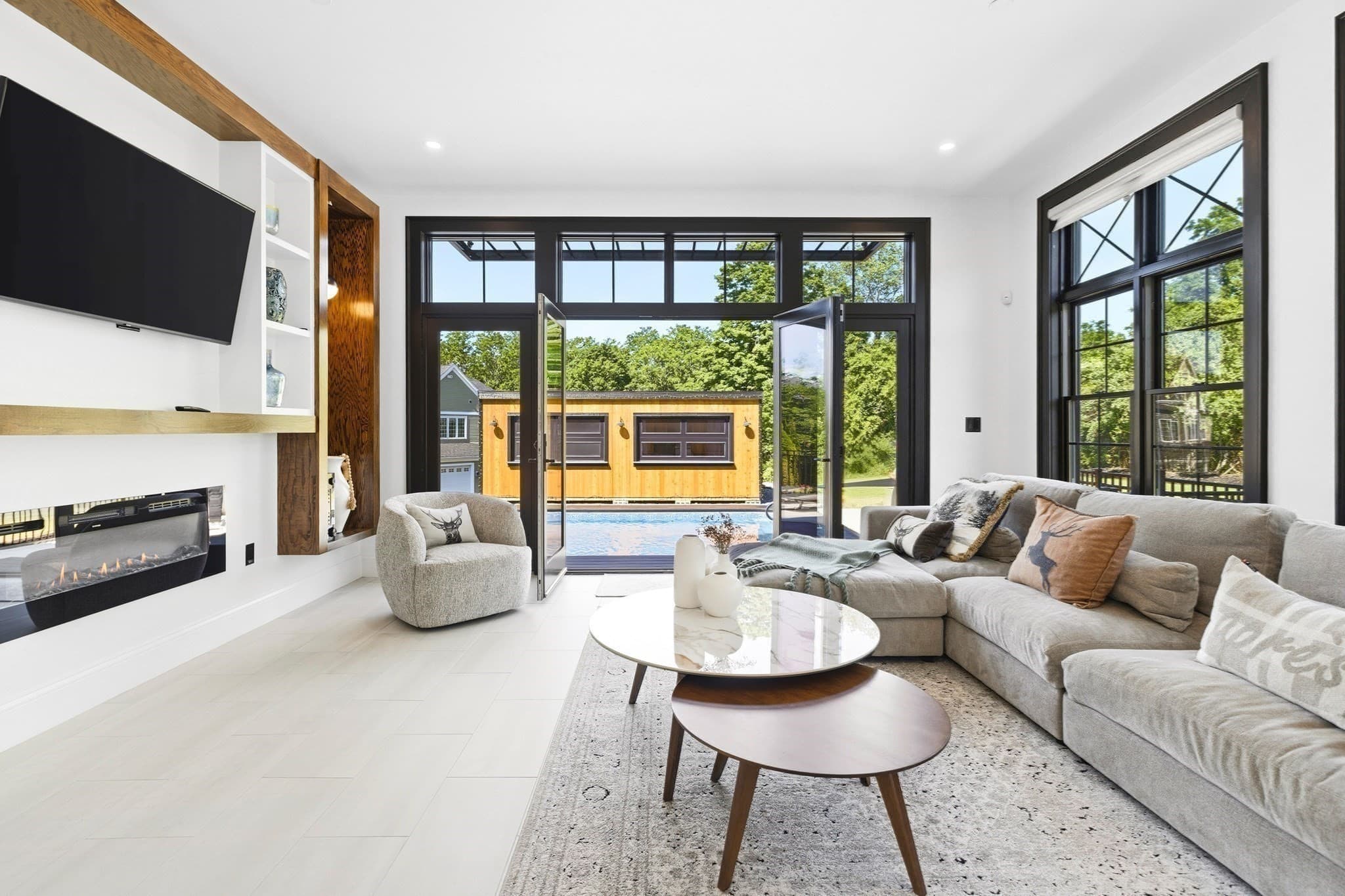 Single Family Residence at 19 Bridle Spur Ln, Danvers MA 01923, photo 19 of 42