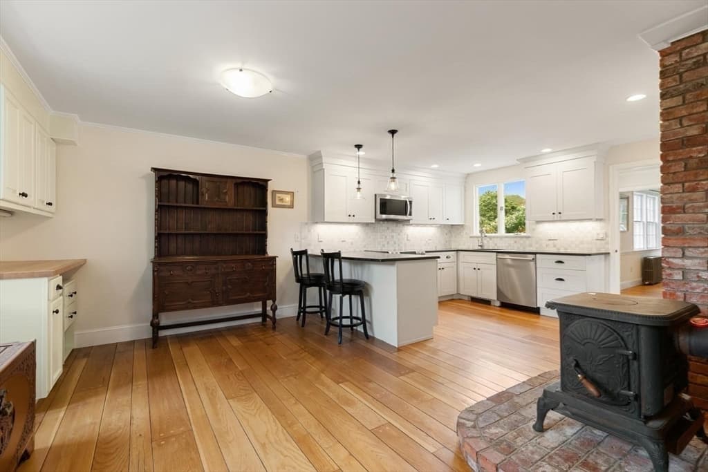 17 Highland Street # 1, Rockport MA 01966 photo 12