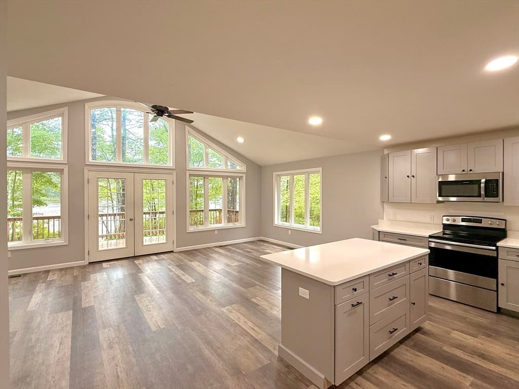 238 Sherbert Rd, Ashburnham MA 01430