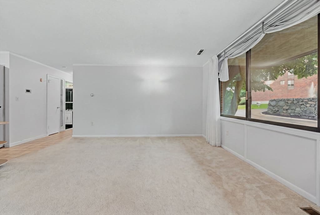 1002 Paradise Rd # 1C, Swampscott MA 01907 photo 11