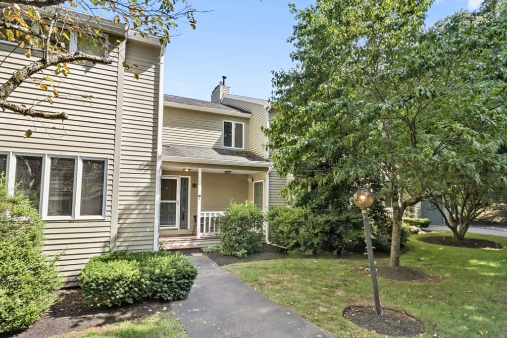 28 Pemberton St # B, Walpole MA 02081 photo 2