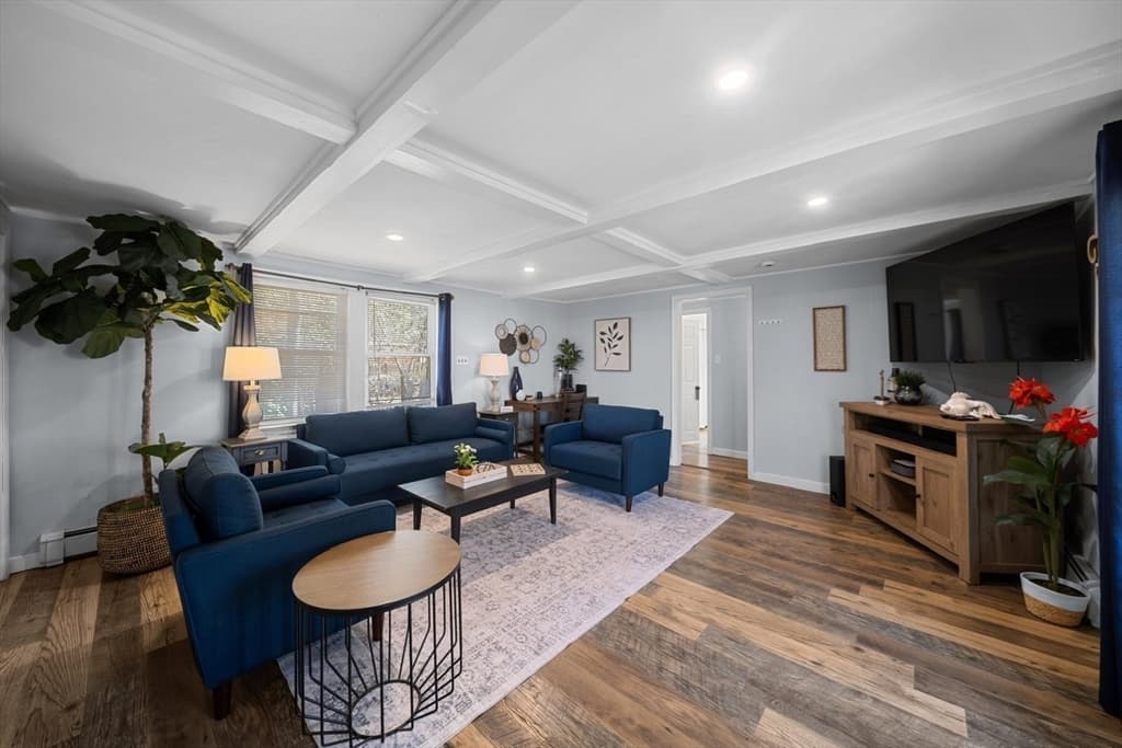 Single Family Residence at 101 Annawon Dr, Halifax MA 02338, Halifax, photo 9 of 16