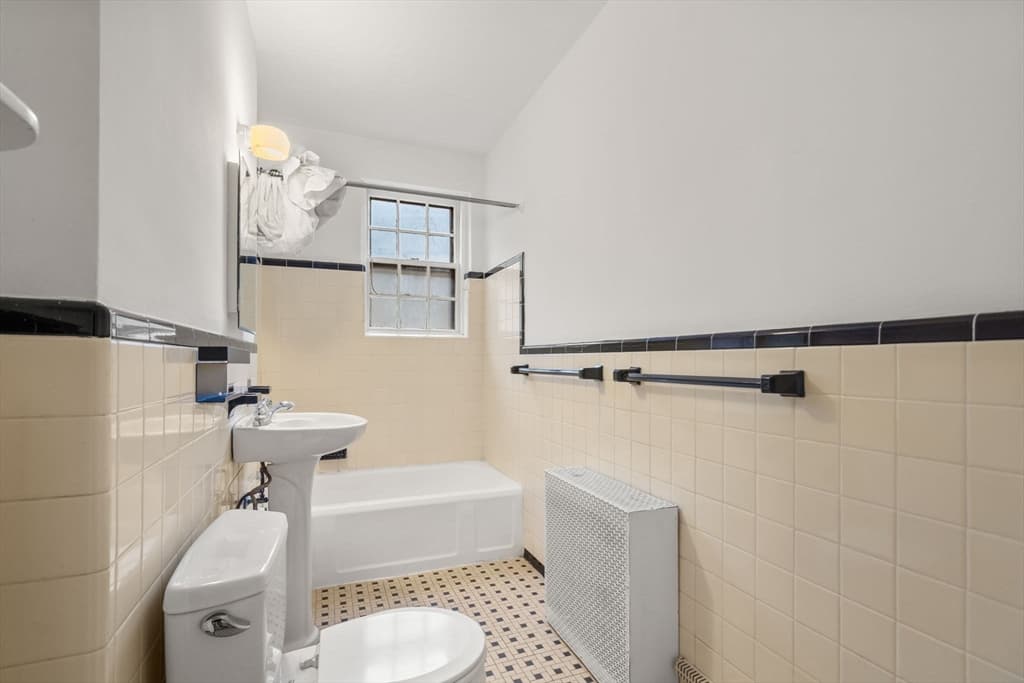 1490 Beacon St # 3, Brookline MA 02446 photo 17