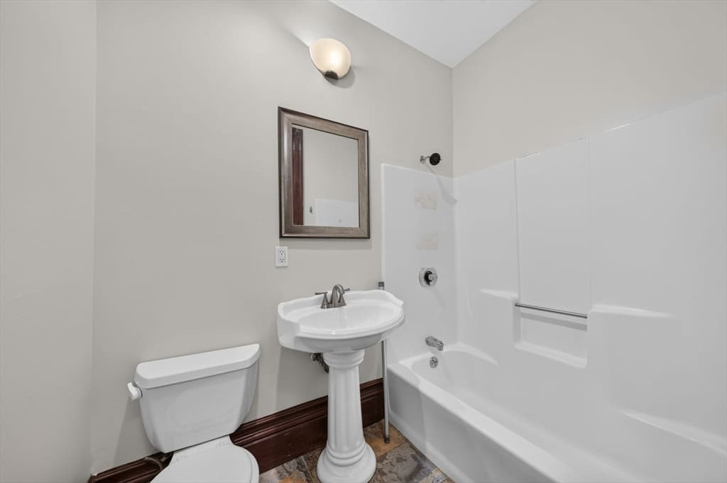 533 Locust St # 3, Fall River MA 02720 photo 16