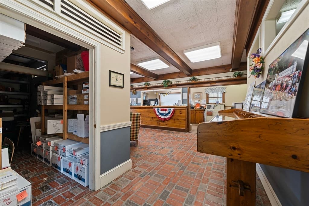 10 W Main St, Merrimac MA 01860 photo 25