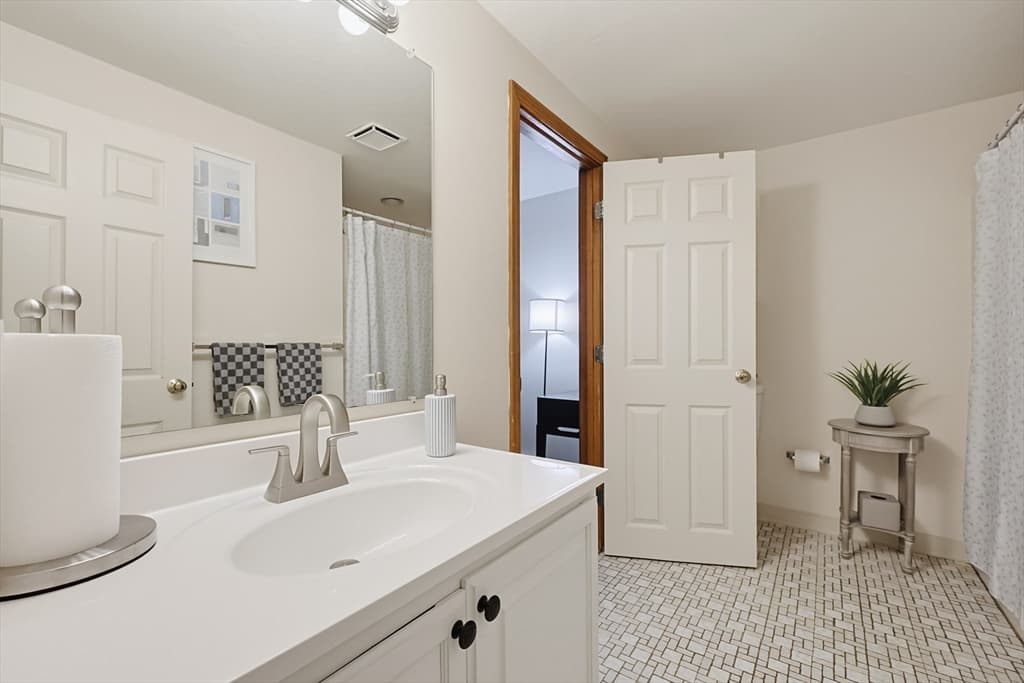 68 Village Street # 68, Easton MA 02334 photo 37