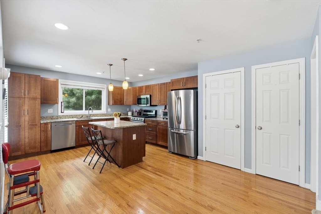 23 Governors Way # D, Milford MA 01757 photo 10