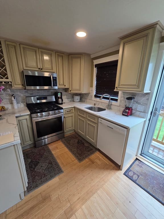 37 Wall St # 2C, Worcester MA 01604