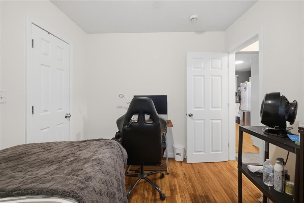 20 Riverside Sq, Boston MA 02136 photo 9
