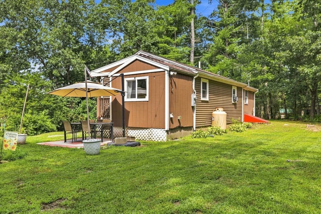 40 Lake Shore Dr, Middleboro MA 02346 photo 35