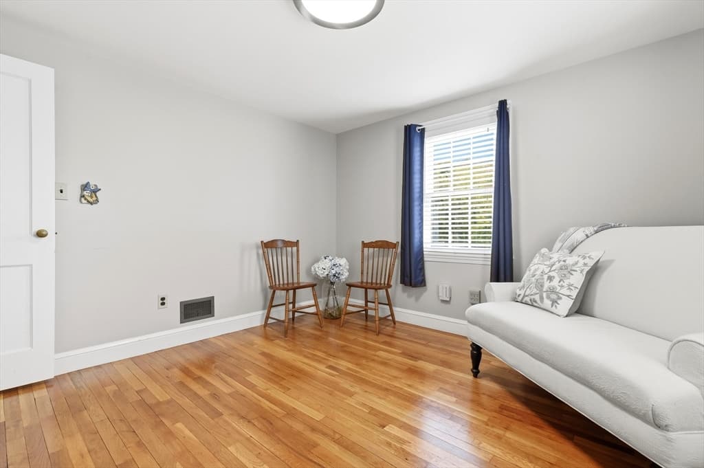 49 Edgeworth St, Weymouth MA 02189 photo 7