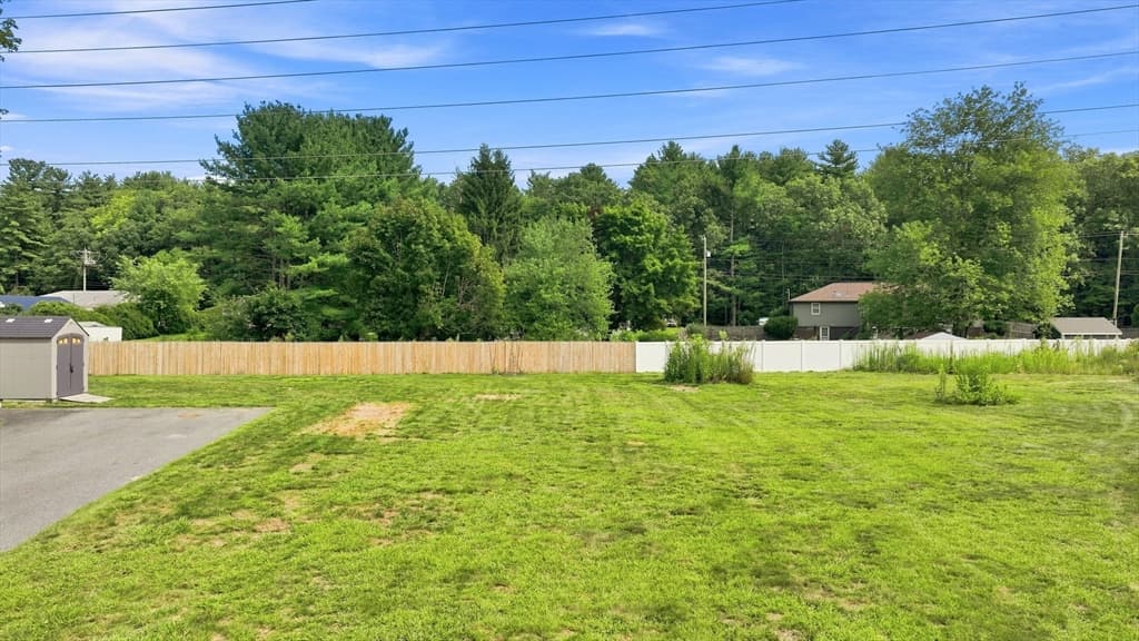 15 Peterson Cir, Agawam MA 01030 photo 27
