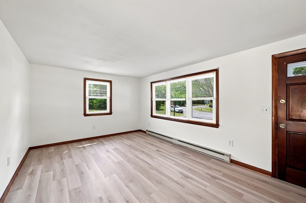 15 Peterson Cir, Agawam MA 01030 photo 10