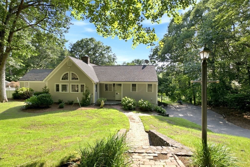 61 Clifford Rd, Plymouth MA 02360 photo 5