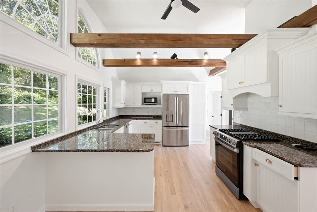 61 Clifford Rd, Plymouth MA 02360 photo 9